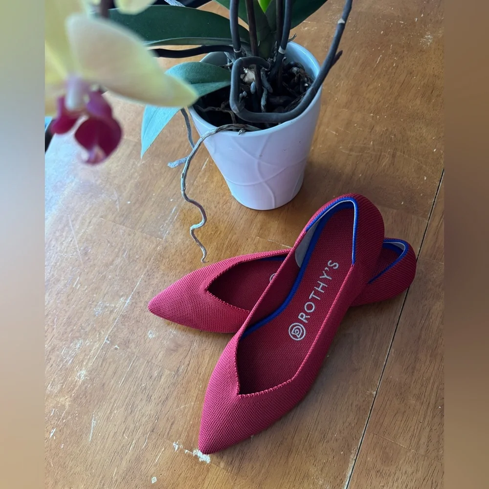 Rothy's Red Pointed Toe Flats with Blue Heel Trim Size 8 - Picture 6 of 11
